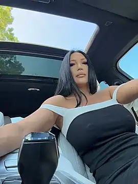 AstridVexxx online show from June 3, 2026, 7:33 am