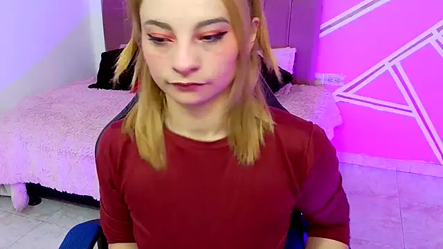 Snapshot of Barbie__sweet chatting on June 2, 2026, 1:02 pm Barbie sweet online show from June 2, 2026, 1:02 pm