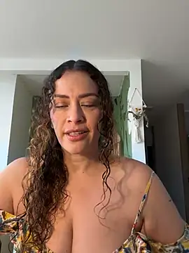 BellaNovaLove online show from July 19, 2026, 2:10 pm