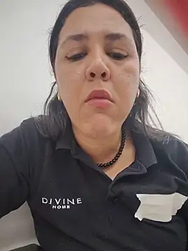grandotavenus185 online show from June 12, 2026, 4:28 pm