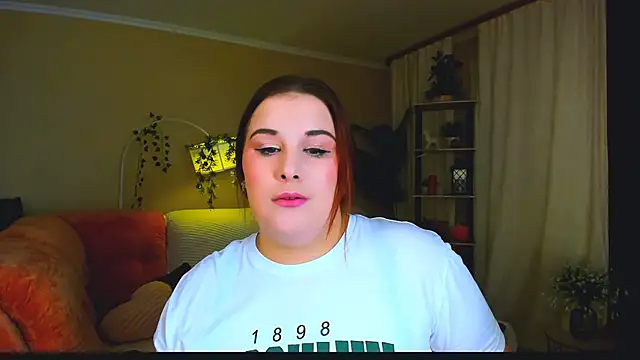 OliviaTwens online show from June 3, 2026, 3:09 am