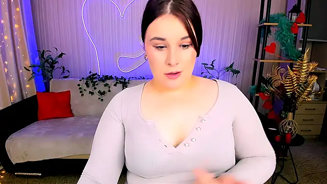 OliviaTwens online show from June 4, 2026, 3:01 am