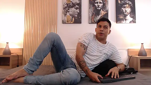 Snapshot of Diego_salvatore chatting on July 2, 2026, 2:45 pm Diego salvatore online show from July 2, 2026, 2:45 pm