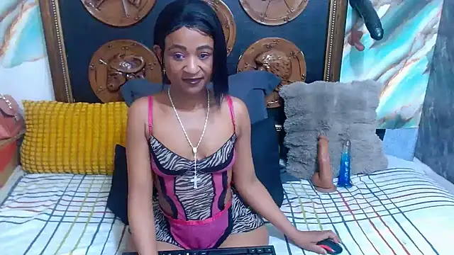 GoldenBigAssCurvy1 online show from June 3, 2026, 3:50 pm