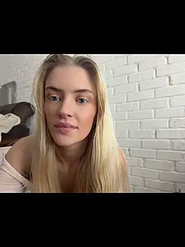 cherrythepie online show from May 31, 2026, 11:17 am