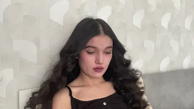 Snapshot of LisetteParajon chatting on July 20, 2026, 5:11 am LisetteParajon online show from July 20, 2026, 5:11 am