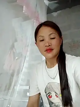 Snapshot of Malin_9k chatting on June 2, 2026, 4:31 pm Malin 9k online show from June 2, 2026, 4:31 pm