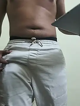 brownhydboi afterdark online show from June 9, 2026, 9:43 am