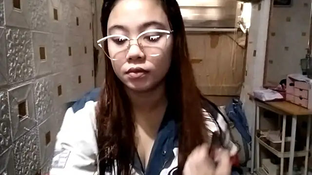 MatildaJanik online show from June 2, 2026, 3:30 am