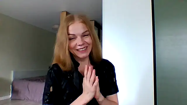 Tina5394 online show from July 5, 2026, 9:38 am