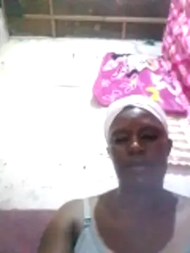 sexychumvi online show from June 9, 2026, 5:35 pm