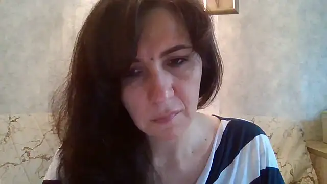 Miss Heliena online show from June 1, 2026, 6:26 am