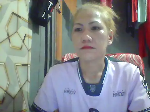 Snapshot of pinayheartaker chatting on July 1, 2026, 12:23 am pinayheartaker online show from July 1, 2026, 12:23 am