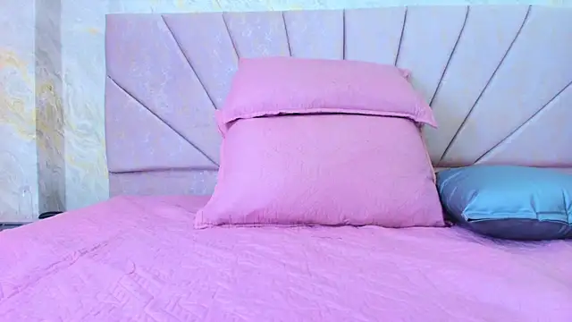 Snapshot of ariana_florez_ chatting on June 6, 2026, 7:29 pm ariana florez online show from June 6, 2026, 7:29 pm