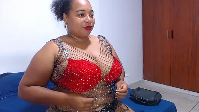 amaranthajhones 42 online show from June 9, 2026, 12:06 pm