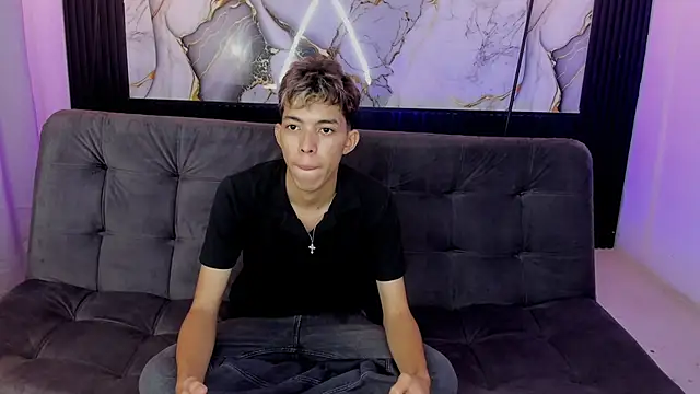 nico naughtyboy online show from June 4, 2026, 12:27 am