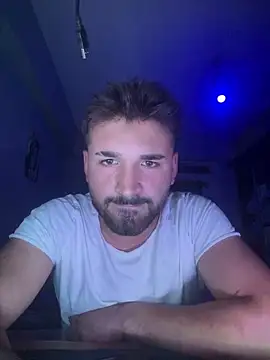 Snapshot of sondurak92 chatting on July 1, 2026, 10:53 pm sondurak92 online show from July 1, 2026, 10:53 pm