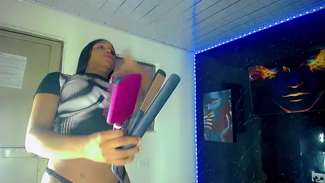 SaramyBigcock online show from June 2, 2026, 12:29 pm