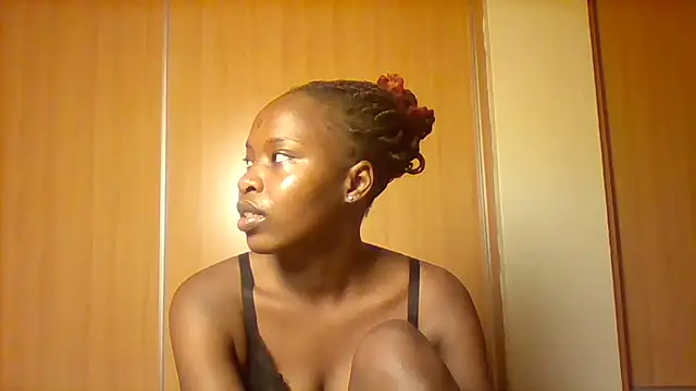 sweetmella  online show from June 1, 2026, 4:58 am