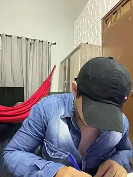 Snapshot of Fer_Ti chatting on July 19, 2026, 11:52 pm Fer Ti online show from July 19, 2026, 11:52 pm