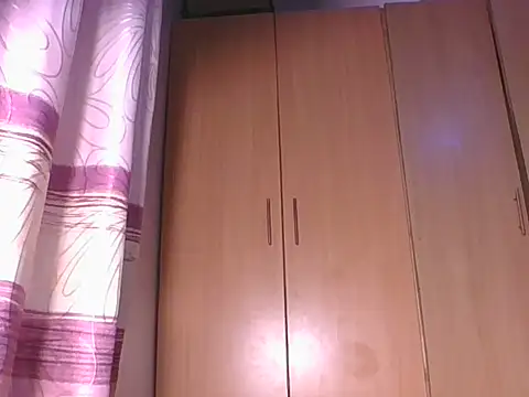 Spicymuna online show from June 3, 2026, 2:25 am
