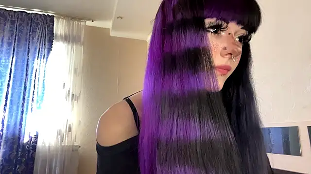 Snapshot of HolyCute chatting on June 21, 2026, 2:19 pm HolyCute online show from June 21, 2026, 2:19 pm