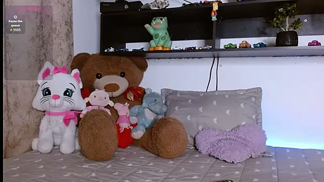 Laila bunny online show from July 10, 2026, 5:12 am