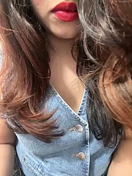 Snapshot of Yours_riya11 chatting on June 11, 2026, 7:34 pm Yours riya11 online show from June 11, 2026, 7:34 pm