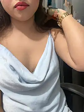 Yours riya11 online show from July 28, 2026, 3:32 pm