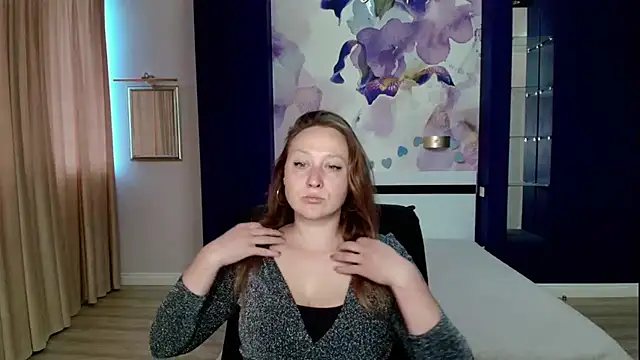 DiamonAria online show from June 3, 2026, 5:32 am