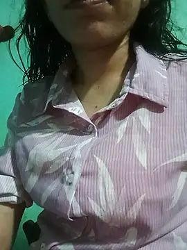 Snapshot of pyaari_tara chatting on June 29, 2026, 4:40 pm pyaari tara online show from June 29, 2026, 4:40 pm