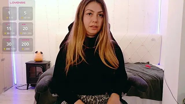 Snapshot of LindaWhite_ chatting on March 26, 2026, 5:18 pm LindaWhite online show from March 26, 2026, 5:18 pm