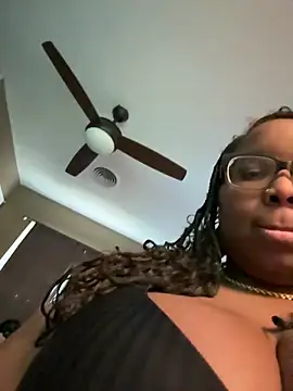 layitinme online show from June 15, 2026, 3:03 pm
