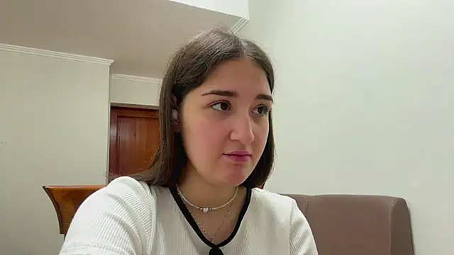 AnnaMaccoil online show from June 2, 2026, 4:09 pm