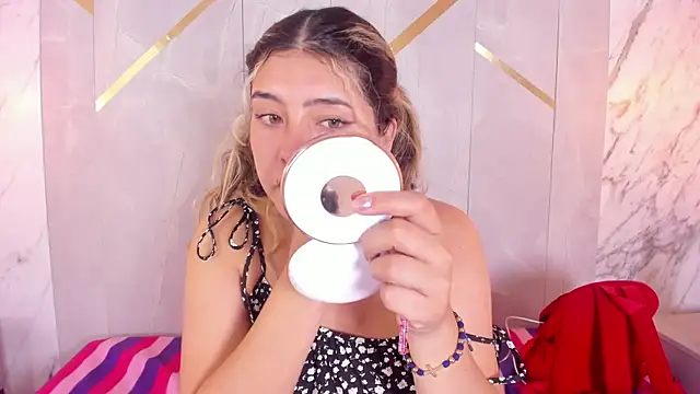 ChloeBelle  online show from July 13, 2026, 2:20 pm