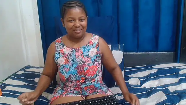 Snapshot of Mellowkittyyellow chatting on June 14, 2026, 4:42 pm Mellowkittyyellow online show from June 14, 2026, 4:42 pm