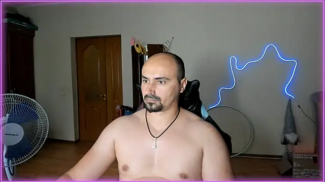 Snapshot of -SexyDaddy- chatting on July 5, 2026, 10:22 am -SexyDaddy- online show from July 5, 2026, 10:22 am