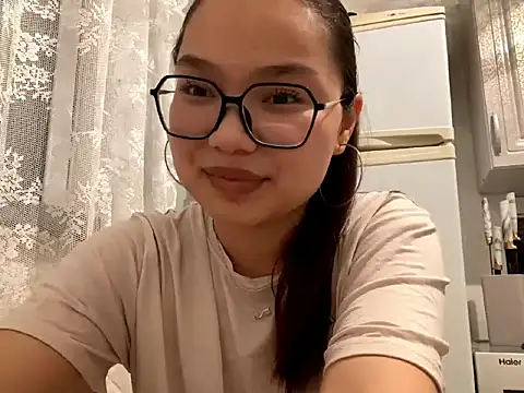 LightMarou online show from June 3, 2026, 6:46 pm