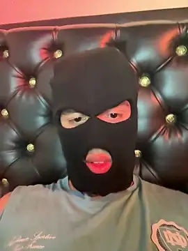 cashmeresalvaje online show from June 11, 2026, 3:59 am