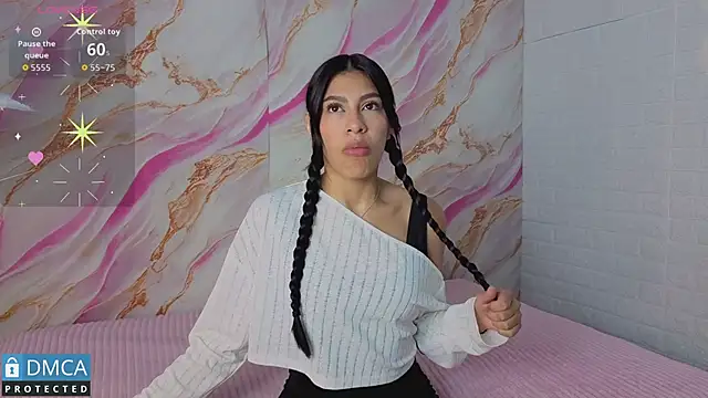 karol gonzalez 1 online show from June 3, 2026, 11:13 am