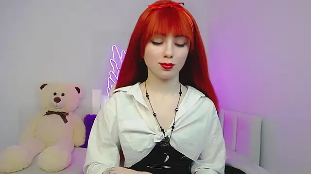 ArielDreamm online show from June 10, 2026, 8:02 am