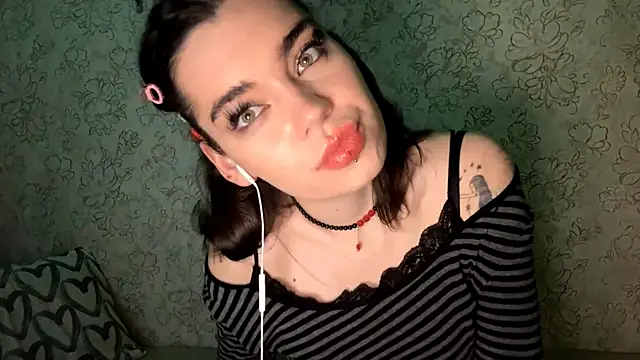LaceyBatter online show from June 23, 2026, 9:24 pm