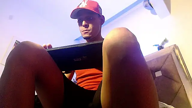 Brendt Hotx online show from June 14, 2026, 4:36 am