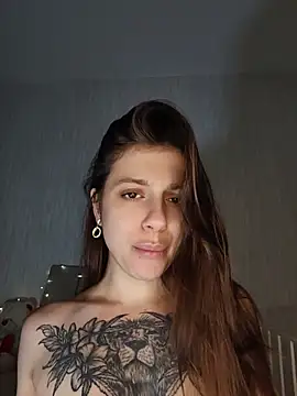 Eileenmurrr online show from June 19, 2026, 4:39 am