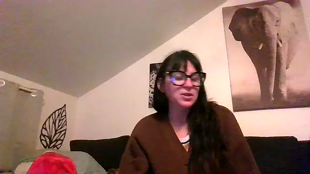 sexujuly88 online show from April 8, 2026, 9:48 pm