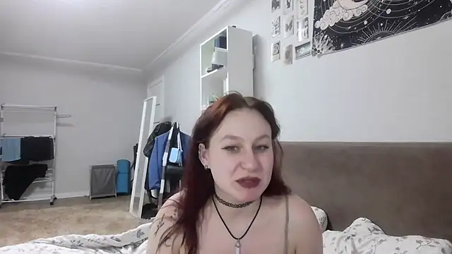 Snapshot of LoiseLovetto chatting on June 13, 2026, 9:24 pm LoiseLovetto online show from June 13, 2026, 9:24 pm