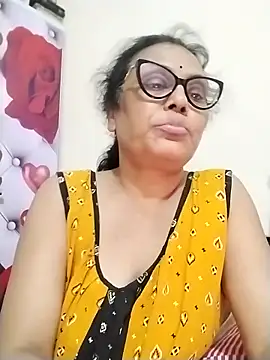 chatterjeesayani567 online show from June 20, 2026, 5:27 pm