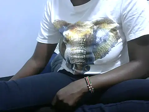 Snapshot of saxy_gal chatting on June 3, 2026, 3:28 pm saxy gal online show from June 3, 2026, 3:28 pm