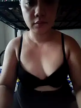 prettydora  online show from June 3, 2026, 2:25 am