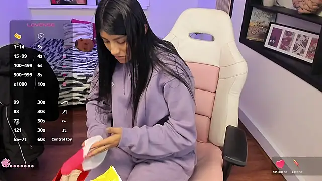 Hailey Adams online show from July 20, 2026, 11:23 am